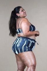 Black swimwear set with coverup - WomanLikeU