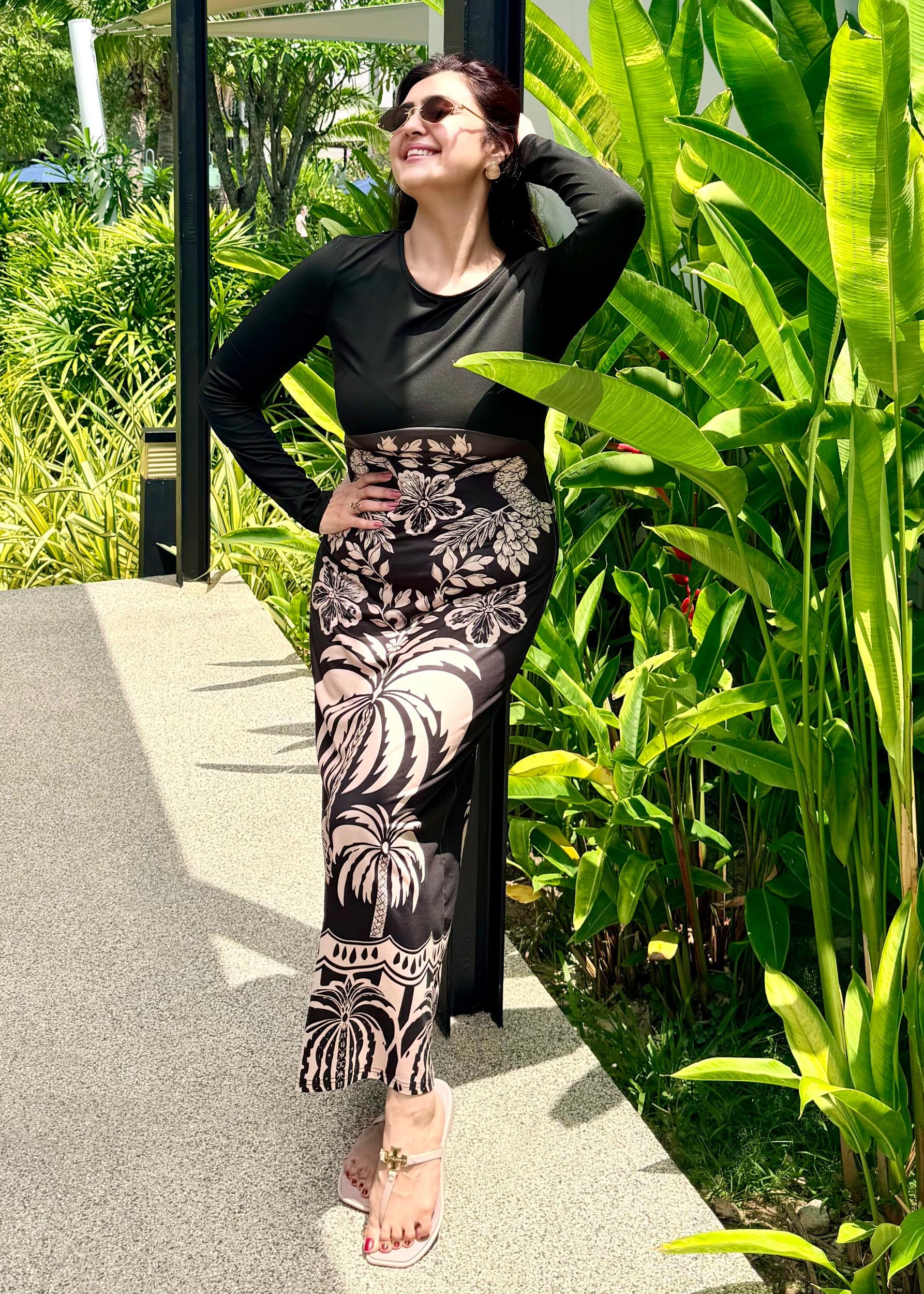 Black Full Sleeve Stretchable Maxi Dress