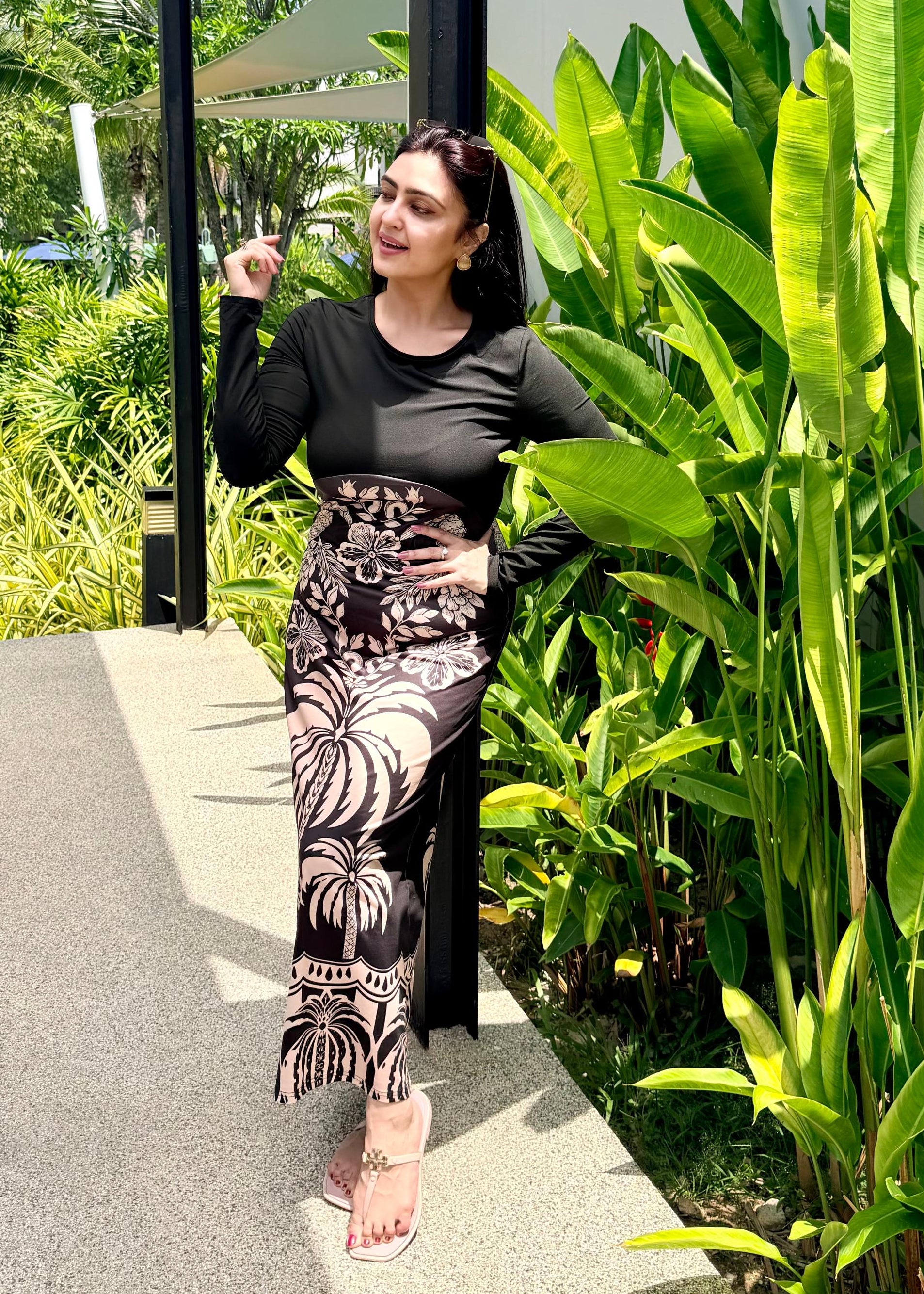 Black Full Sleeve Stretchable Maxi Dress