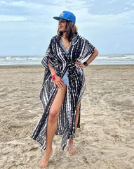 Black shrug with a hoodie - WomanLikeU