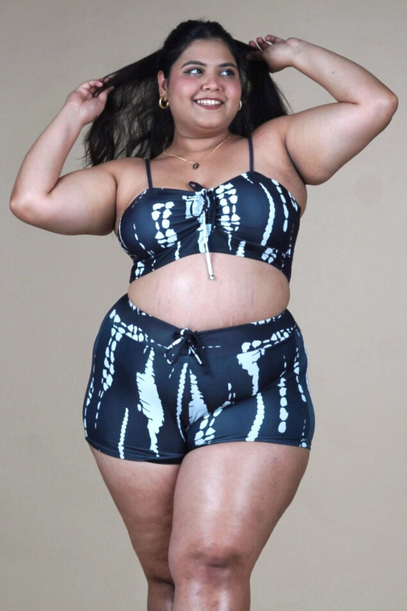 Black swimwear set with coverup - WomanLikeU