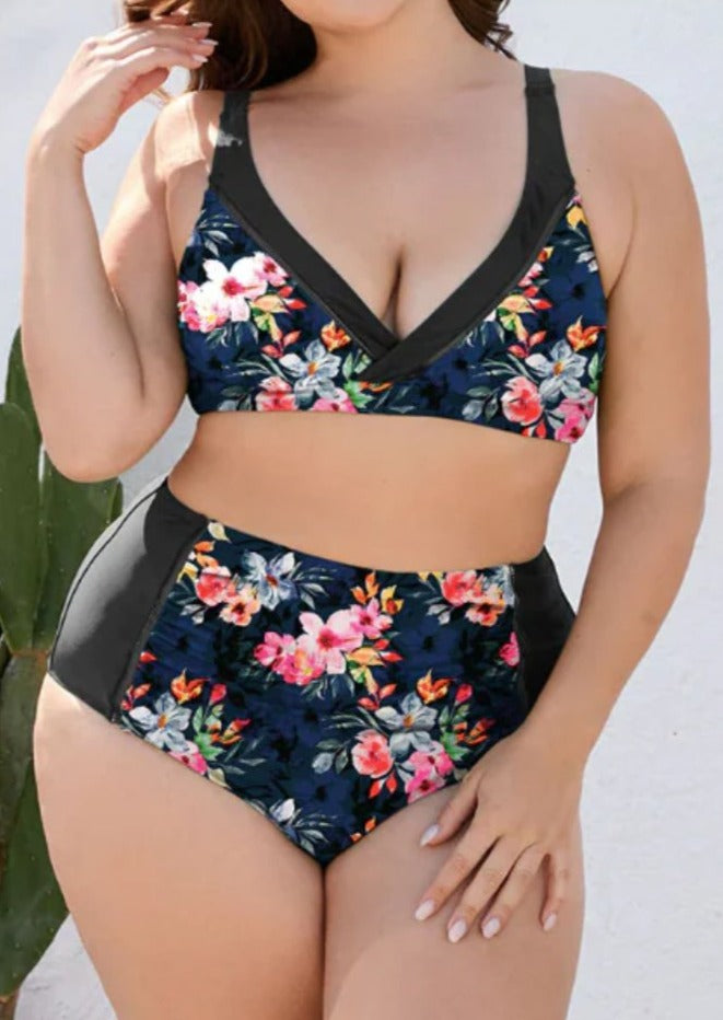Floral Plus Size Bikini - WomanLikeU