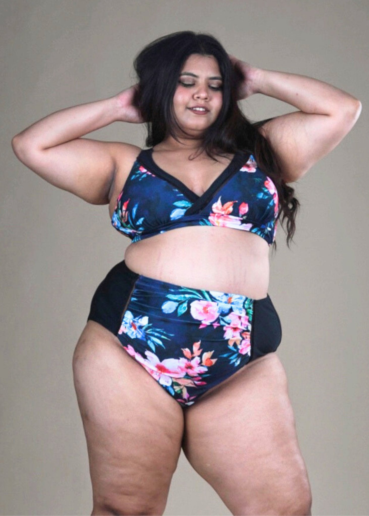 Floral Plus Size Bikini - WomanLikeU