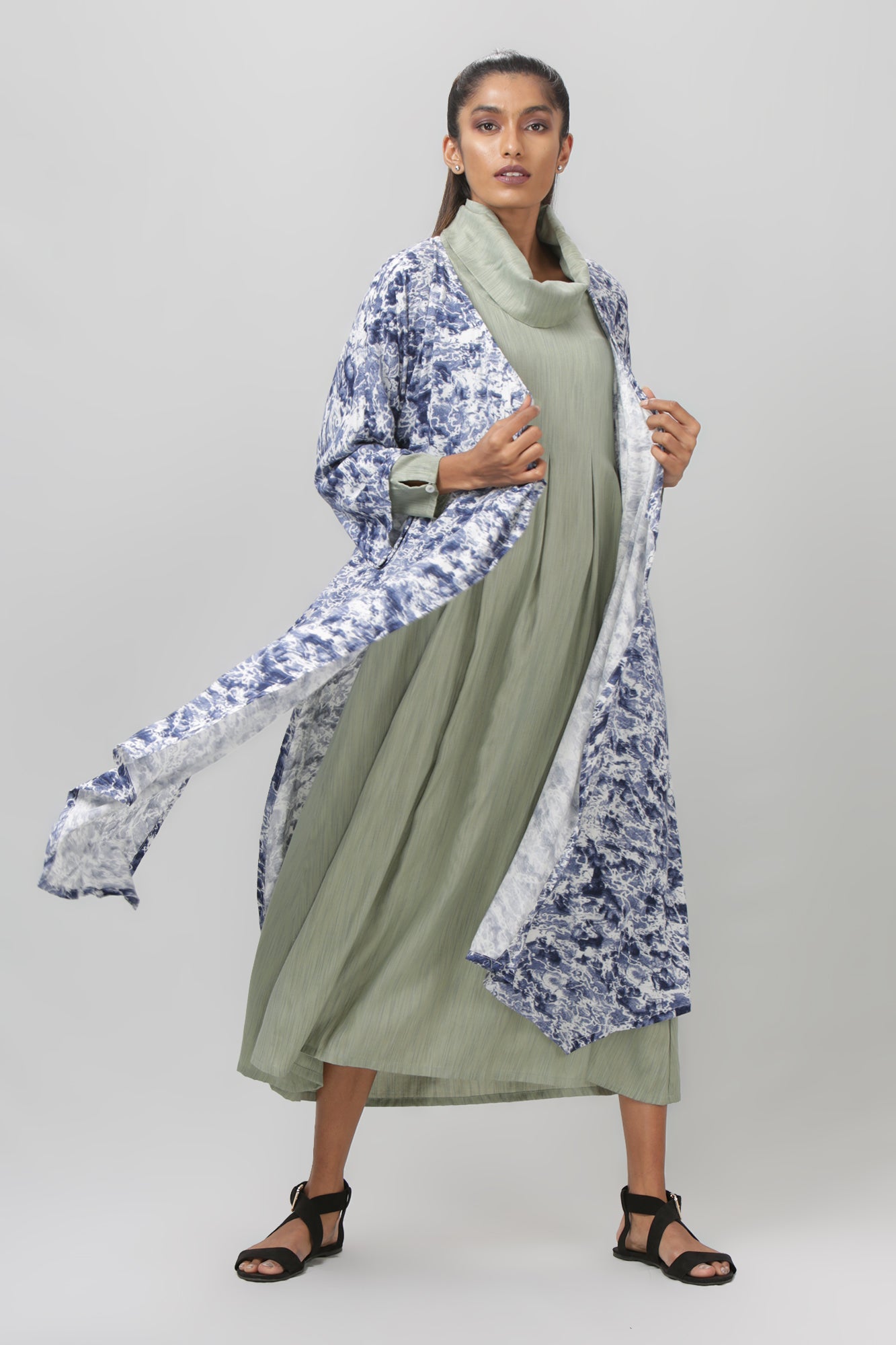 Green cowl neck dress with blue and white shrug - WomanLikeU